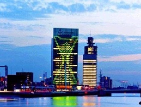 荷蘭照明新地標(biāo)！荷蘭皇家KPN電信大廈的融景打造！