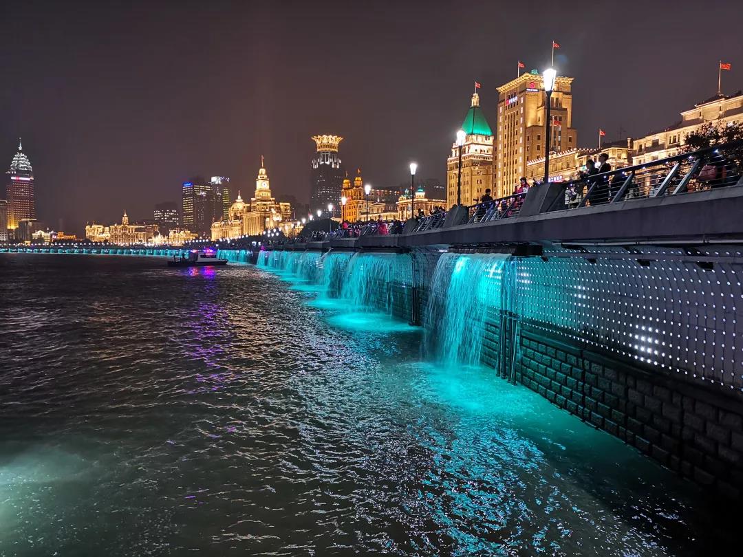 “上海·不夜的精彩”，看進(jìn)博會(huì)如何打造黃浦江水中的高防水性照明！